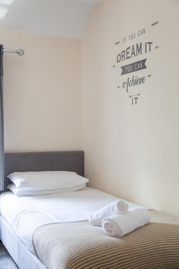 Hereford - Mayflower Coach House, Modern 2 Bedroom Property With Parking, Located South Of Hereford City, Suitable For Small Family, Couple Or Contractors - Sleeps Up To 5 Guests - Hosted By Rentmyhouse Luaran gambar